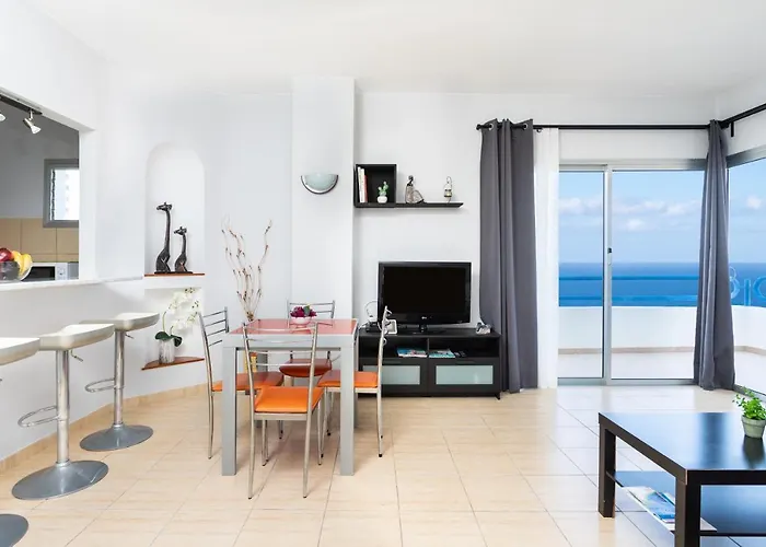 Apartment Paradise *