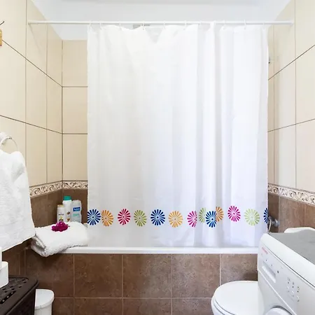 Paradise Apartment *